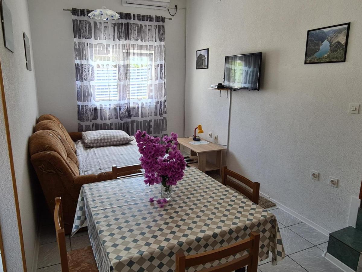 Apartment Maslenica-bougainvillea Maslenica