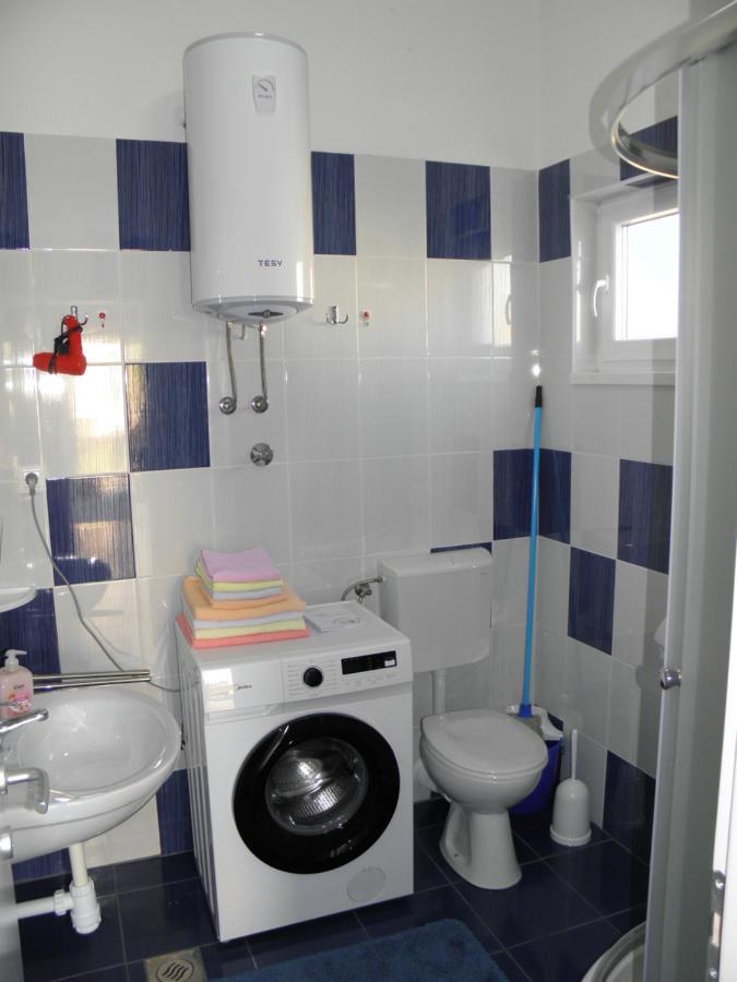 Apartment Maslenica-bougainvillea